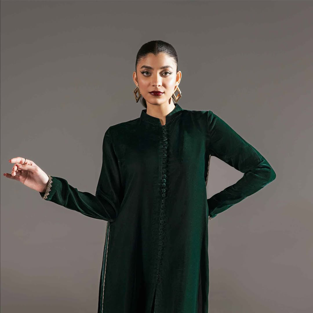 Maharani - Stitched 2Pc - Premium Velvet