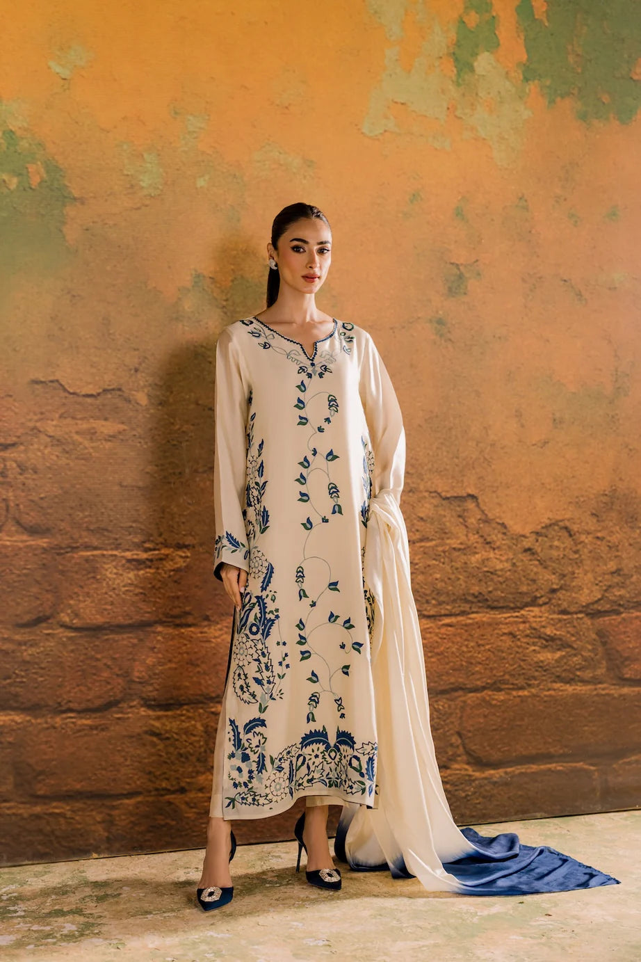 Juliette - 3pc Embroidred Suit - Premium Fabric